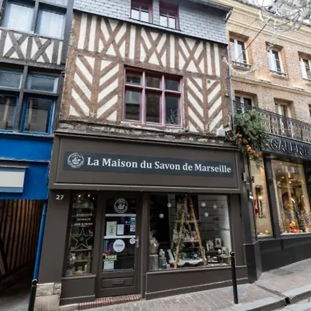 Appartamento La Cachette De Lucie Heart Of 100m From The Port 2 Guests